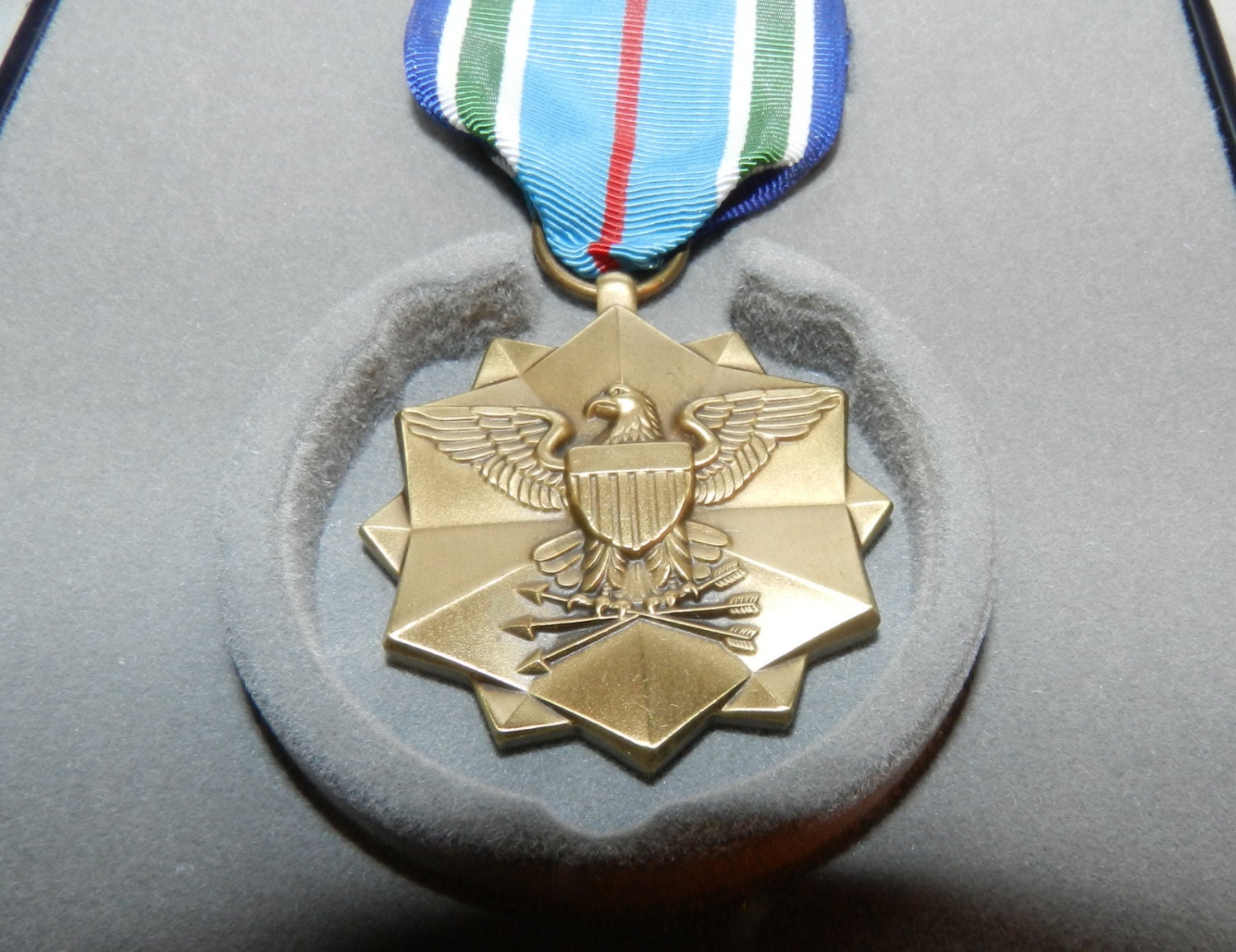 Military medal Joint Service Achievement medal and pin