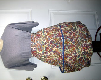 1960s Cotton Half Apron In a Colorful Paisley Print