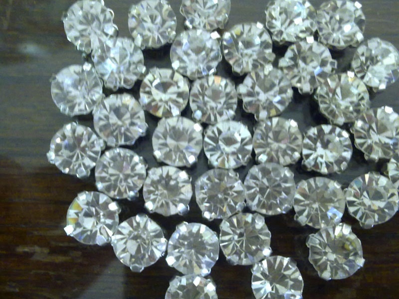 560 Pieces Sew on Clear Glass Stones Rhinestones 4 by LuxorbazarCo
