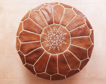 Leather moroccan pouf (tan / brown)