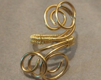 Twisted wire adjustable ring
