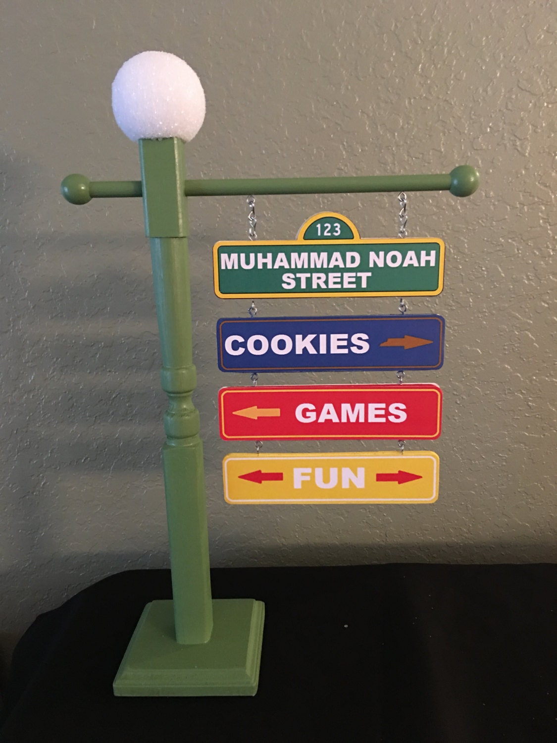 Sesame Street Lamp Post Four 4 tier Sesame Street