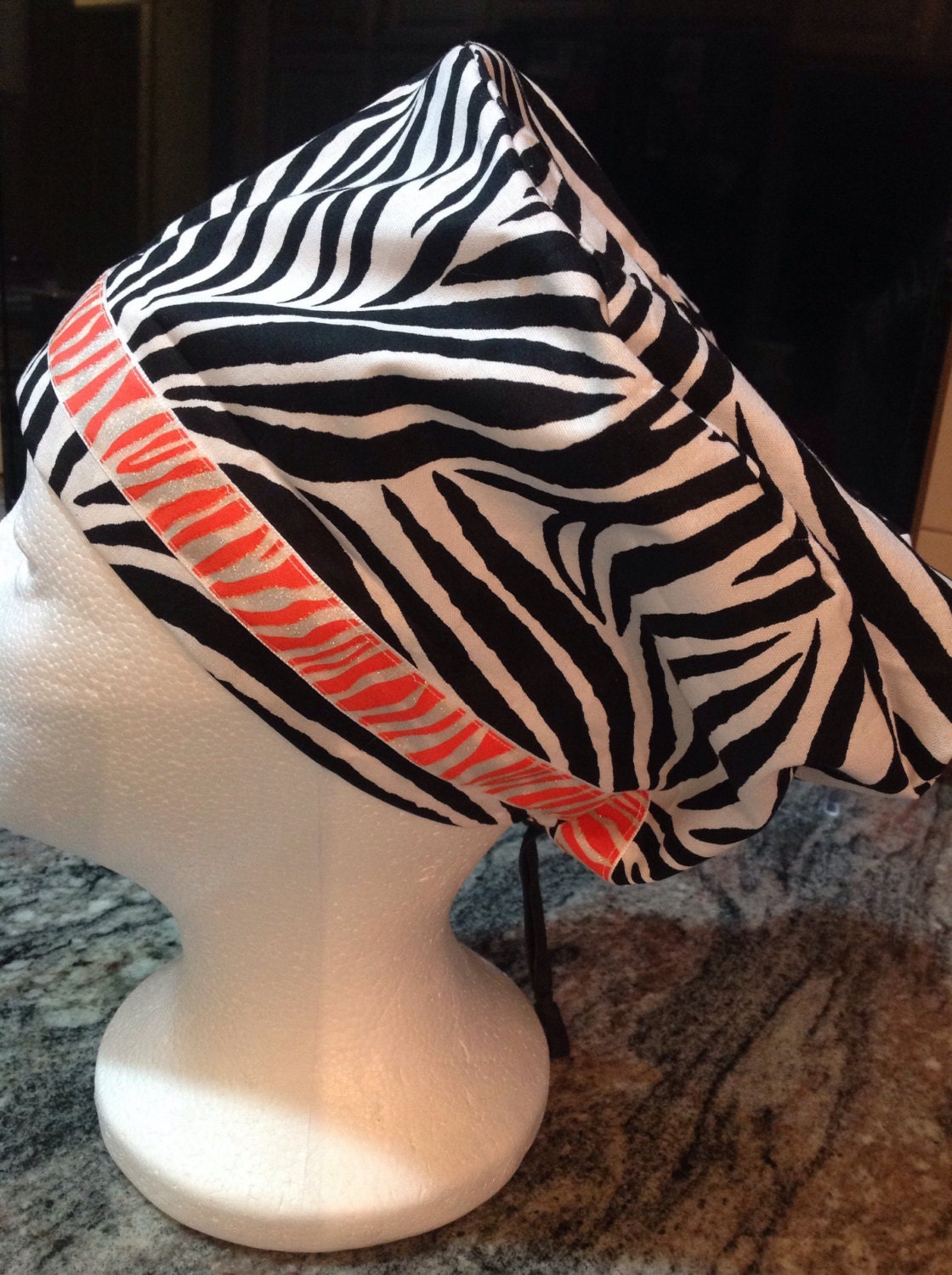 ZEBRA SCRUB HAT with contrast ribbon