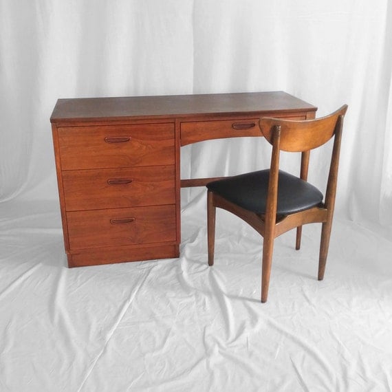 1964 mid century modern LANE walnut desk by midwestvintagesupply