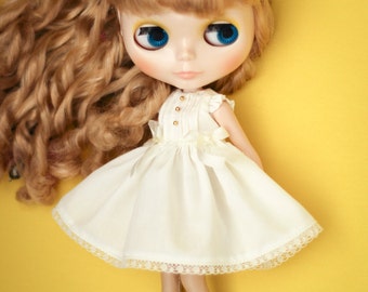 Blythe Dress, Blythe outfit, 1/6 Doll, Simple Dress, Pintuck Dress, Neo Blythe, Pure Neemo, Kuku Clara - Ivory