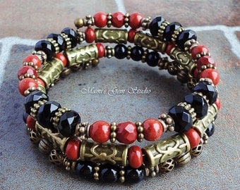 Black Onyx Red Jasper Bracelet, Memory Wire Beaded Bangle, Antiqued Brass, Handcrafted