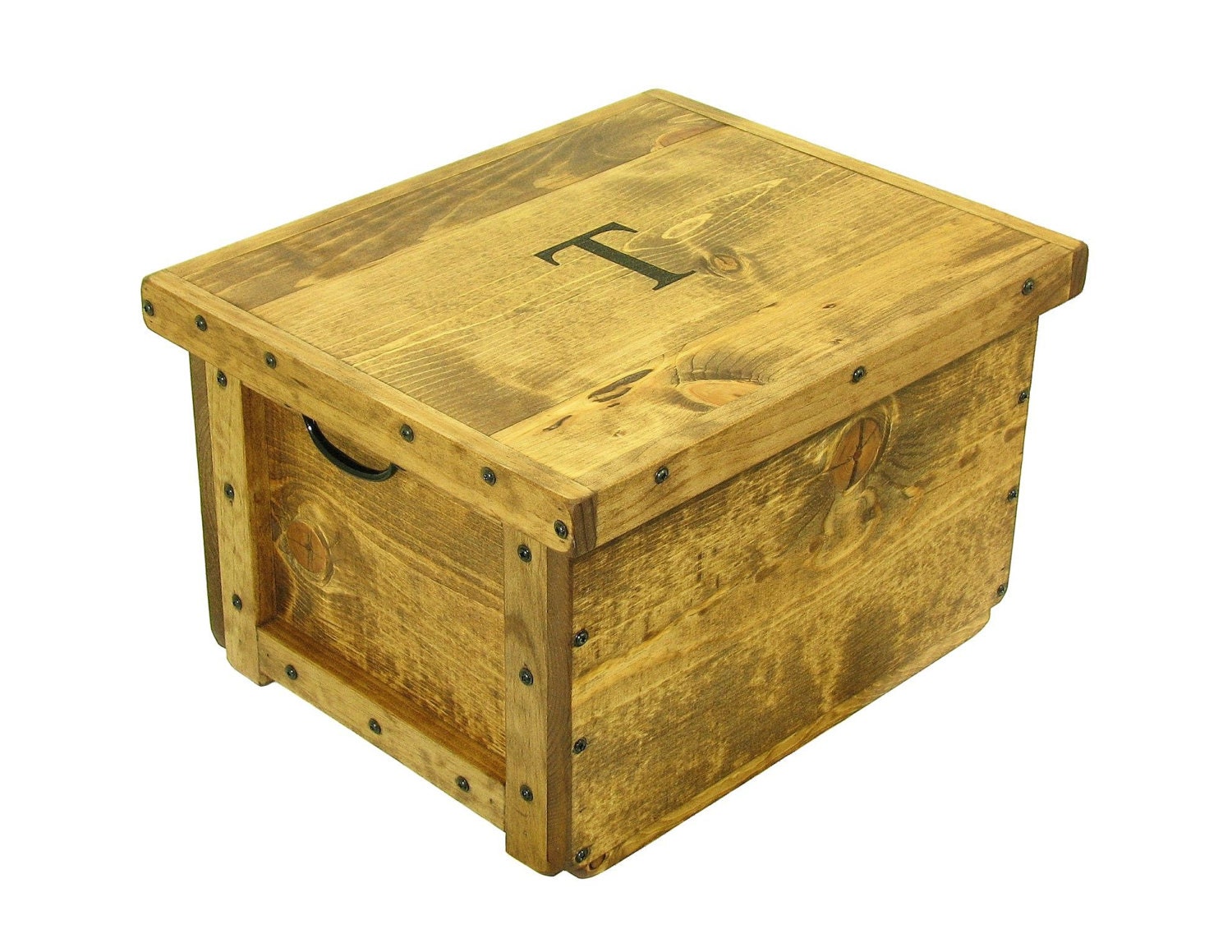 lidded toy box
