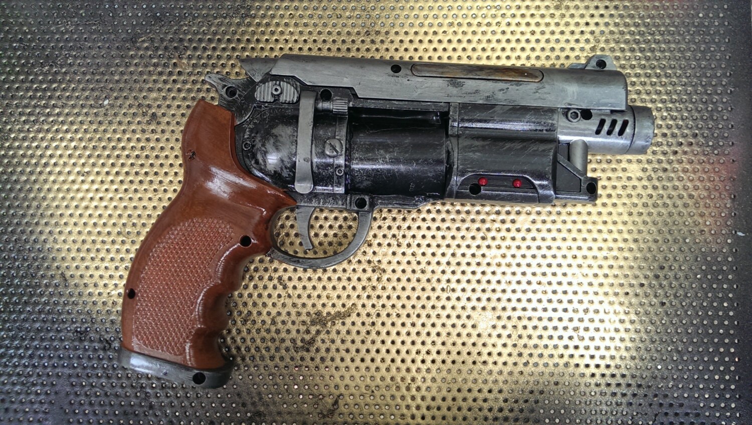11 Blade Runner Deckard's Pistol That Gun