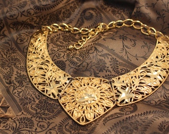 Avon Jose Maria Barrera Spanish Style Collection Gold Tone Necklace - Vintage 1989