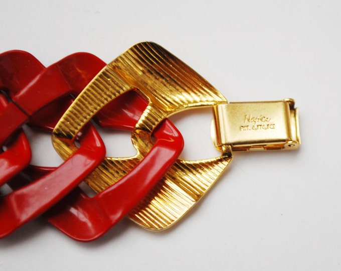 Red Enamel Chain Link Bracelet - Signed Napier - Gold Clasp - Newport Series - Book Piece