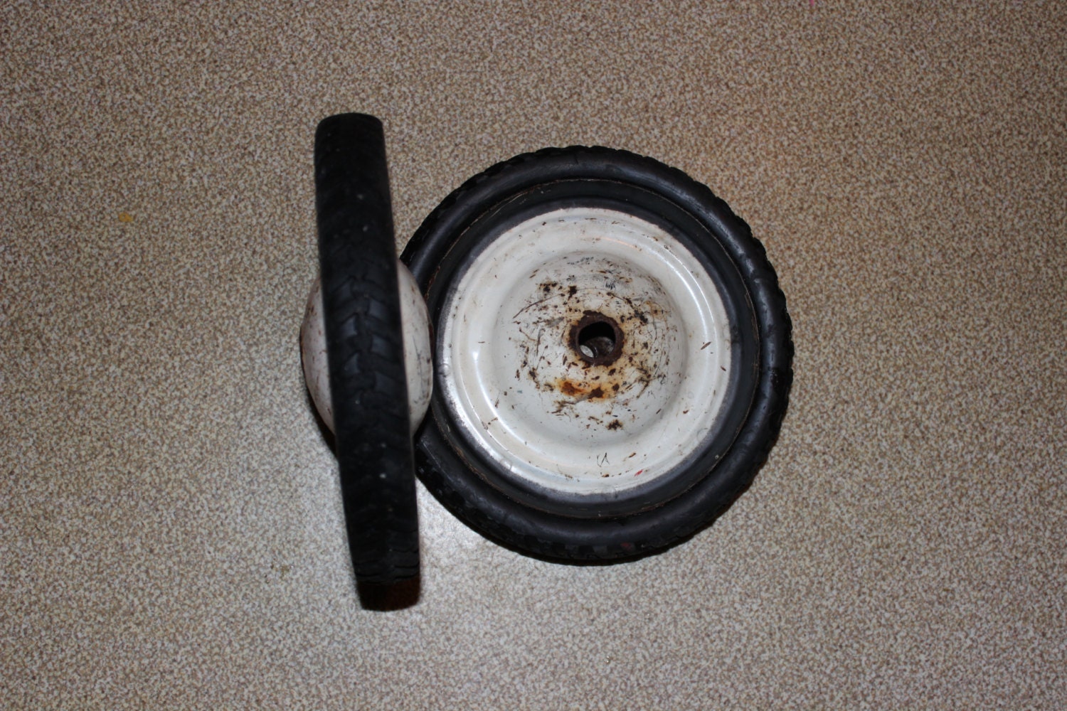 8" Diameter X 1 1/8" Tire Tread Width Vintage Radio Flyer Wagon Wheels Spare Replacement Parts