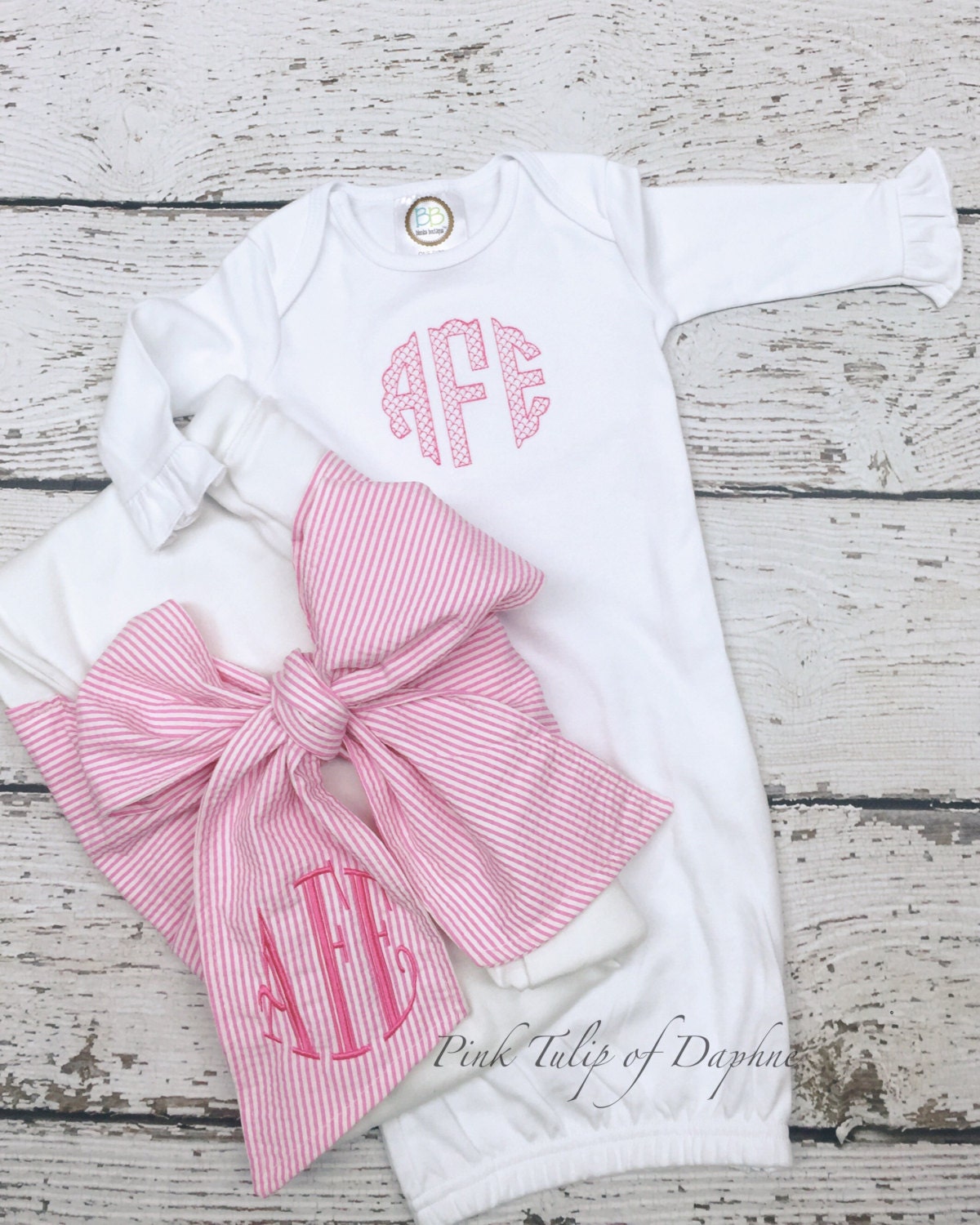 Swaddle blanket with bow and gown set Newborn swaddle blanket