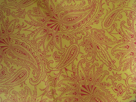 Yellow Paisley Fabric 1 Yard Remnant Red Large Print Cotton