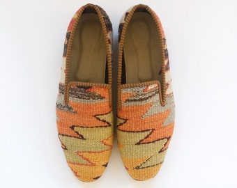 Men Kilim shoes. Size 44 (Men US size 11)