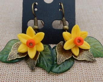 Daffodil earrings spring handmade, mothers day gift