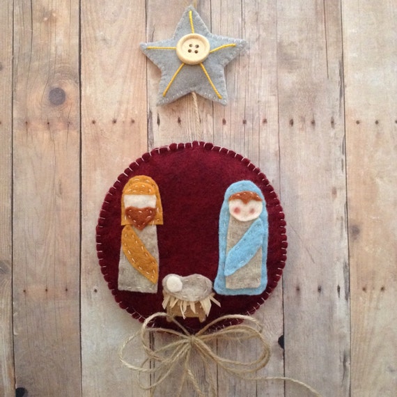 Nativity Felt Ornament / Christmas Nativity by CraftsbyBeba