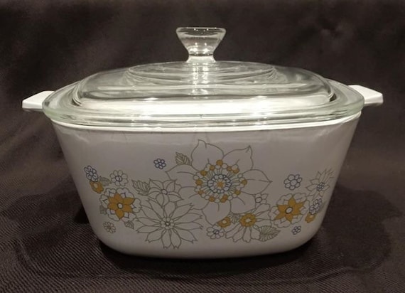 Corning Ware Floral Bouquet/Daisy pattern HTF 1 and 3/4