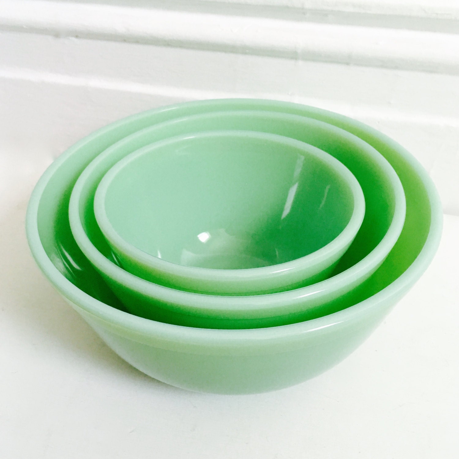 Jadeite Mixing Bowl Set
