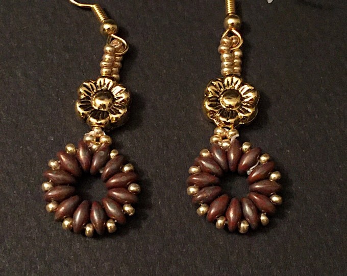 Brown super duo drop, super duo earrings, super duo jewelry, brown handmade, drop gold dangle, gold brown dangle gold brown jewelry