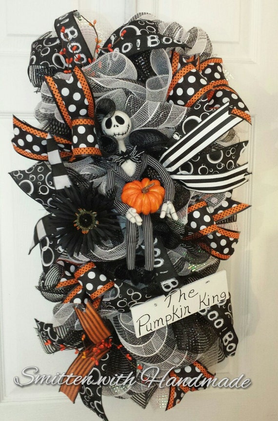 Jack Skellington Wreath ~ Halloween Wreath ~ Nightmare Before Christmas Halloween Wreath Swag ~ Pumpkin King Halloween Wreath Swag
