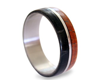 Stainless steel ring with padouk and ebony wood inlay without edges