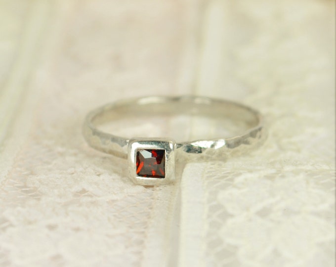 Square Garnet Engagement Ring, 14k White Gold, Garnet Wedding Ring Set, Rustic Wedding Ring Set, January Birthstone, Solid Gold, Garnet Ring