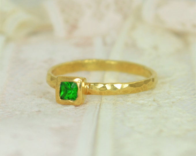 Square Emerald Engagement Ring, Gold Filled, Emerald Wedding Ring Set, Rustic Wedding Ring Set, May Birthstone, Gold Filled, Emerald Ring