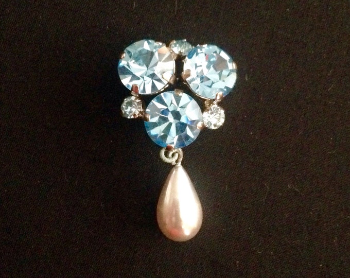 Storewide 25% Off SALE Vintage Aquamarine Blue Rhinestone Designer Brooch Pin Featuring Silver Teardrop Beaded Accent