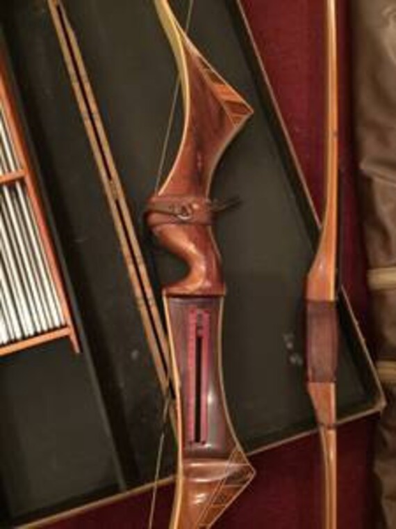 MAGNIFICENTtArGeT bEaR rEcUrVe BoW ViNtAgE tAmErLaNe by 2PICKY