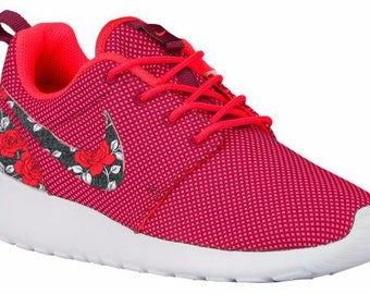 nike roshe purple and pink