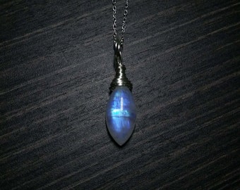 Rainbow moonstone-Blue moonstone-moonstone necklace-Moonstone Pendant-wire wrapped natural moonstone jewelry-June Birthstone-gift for her