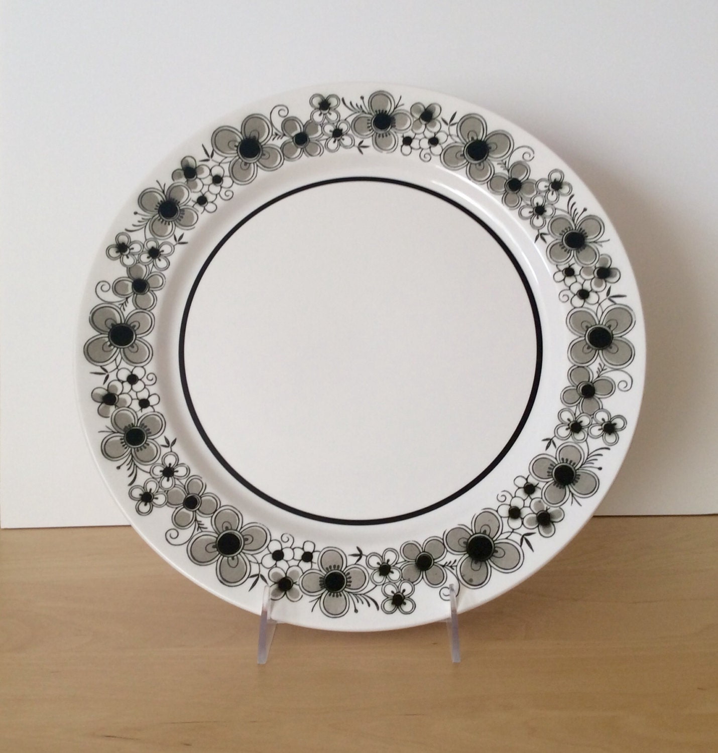 Vintage Mikasa Mediterrania Highland Black & White Floral Serving