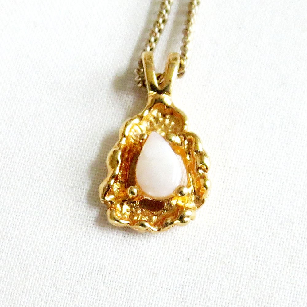 Faux Gold Nugget and Opal Pendant Necklace Vintage