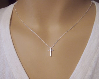 Cross necklace - Simple cross necklace - Dainty cross pendant - Sterling silver cross pendant necklace