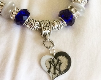 New York Yankees Jewelry inspired Bracelet And necklace. Baseball handmade