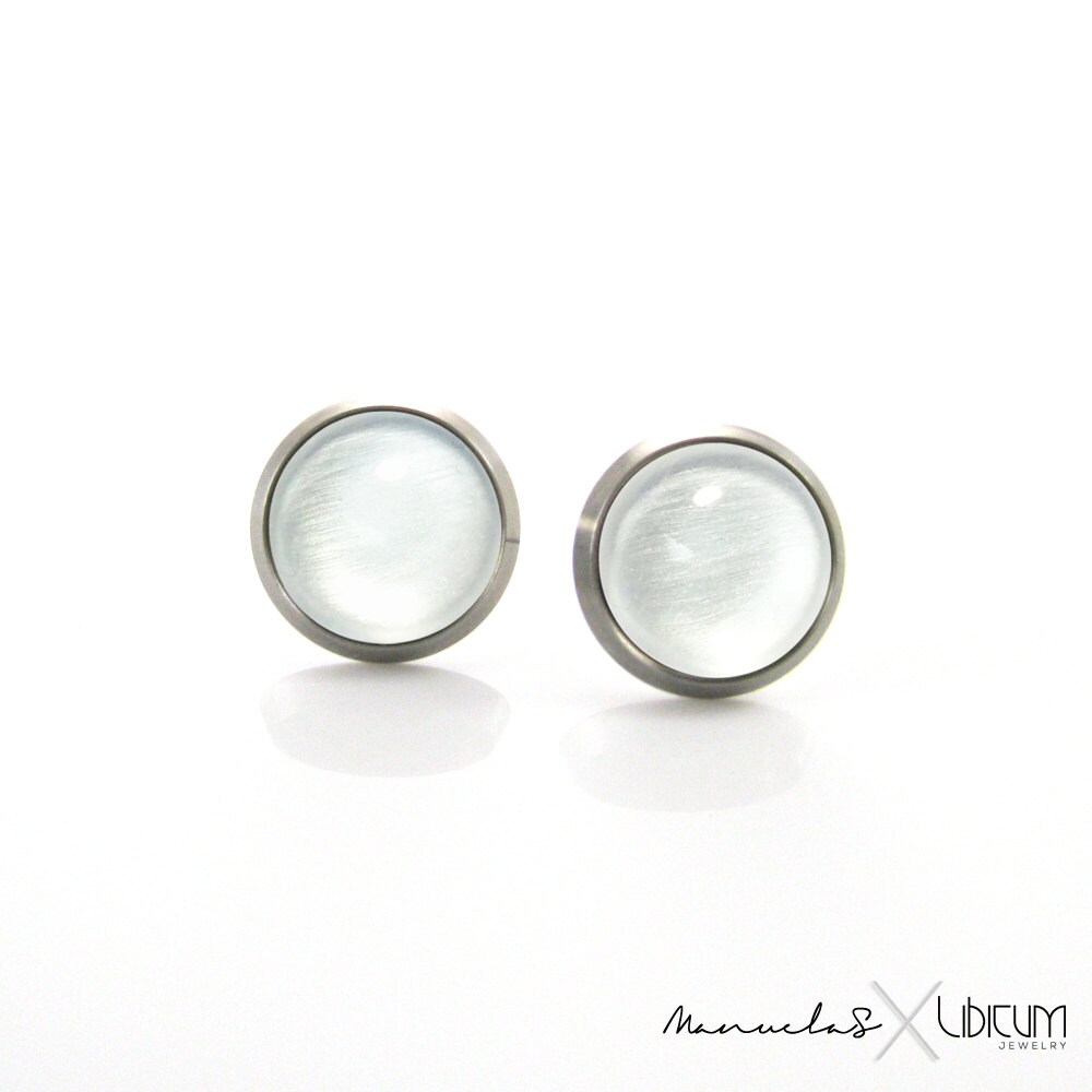 Pure Titanium Jewelry Earrings for sensitive ears Pearl white