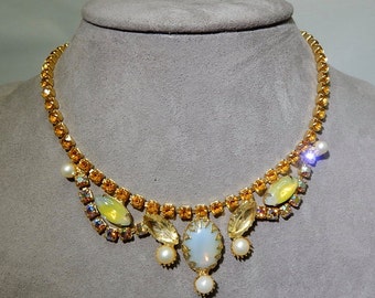 Gold Rhinestone & Moonglow Cabochon Necklace NAZ17