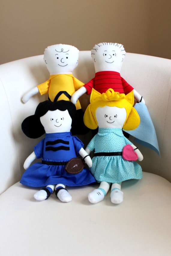 peanuts gang plush dolls