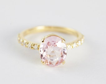 Peach Sapphire Ring, Peach Sapphire Engagement Ring, Peach Pink Sapphire Ring, Oval Cut Engagement Ring, 18k Yellow Gold