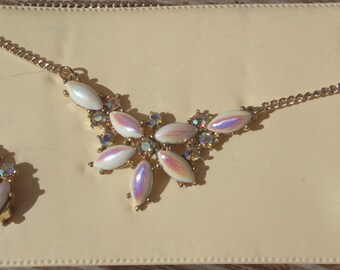 Vintage rhinestone necklace and earrings set on the original card