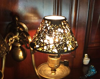 Tiffany Studios Lamp Shade in Grapevine Pattern, Mica Lined Shade, signed Tiffany Studio, Antique lamp Shade