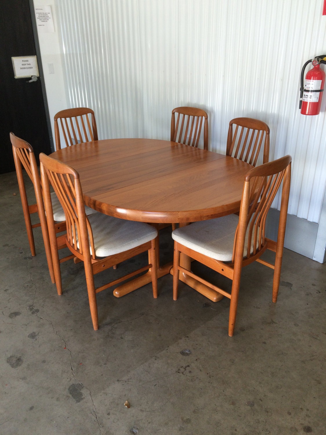 Teak Dining Table With Glass Top: A Blend Of Traditional And Modern