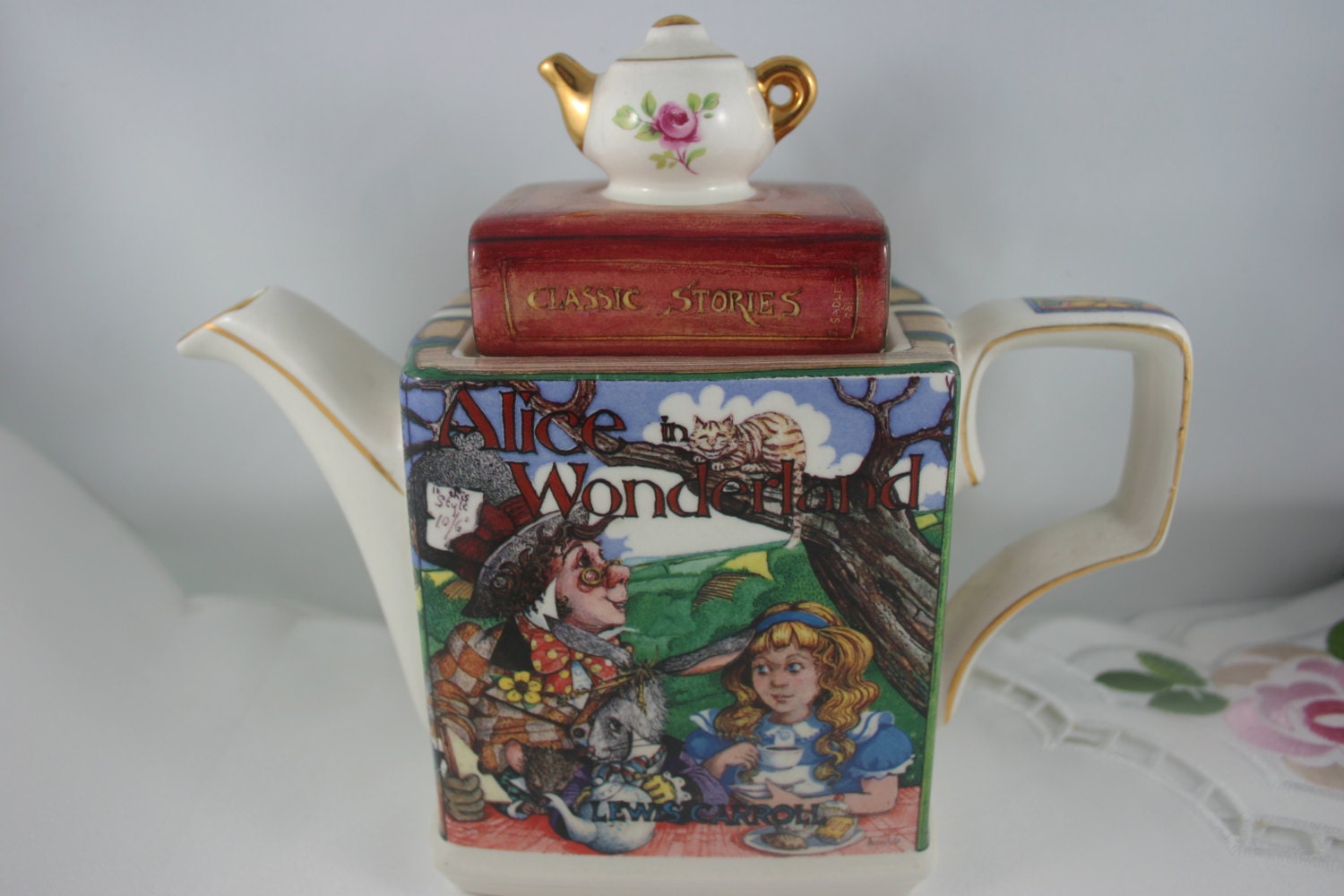 James Sadler Teapot Classic Stories Alice in Wonderland