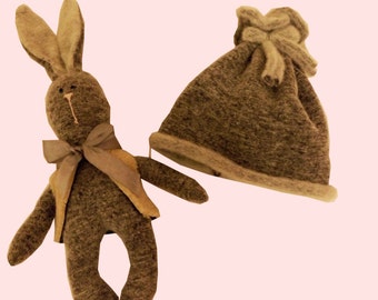 SALE 50% hat and rabbit. Wool 100%