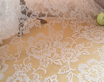 Width 55.11 inches ivory wedding lace fabric,flowers lace fabric Sequins,floral lace fabric ,lace for DIY dress,width 140CM-1 meter(120-92)