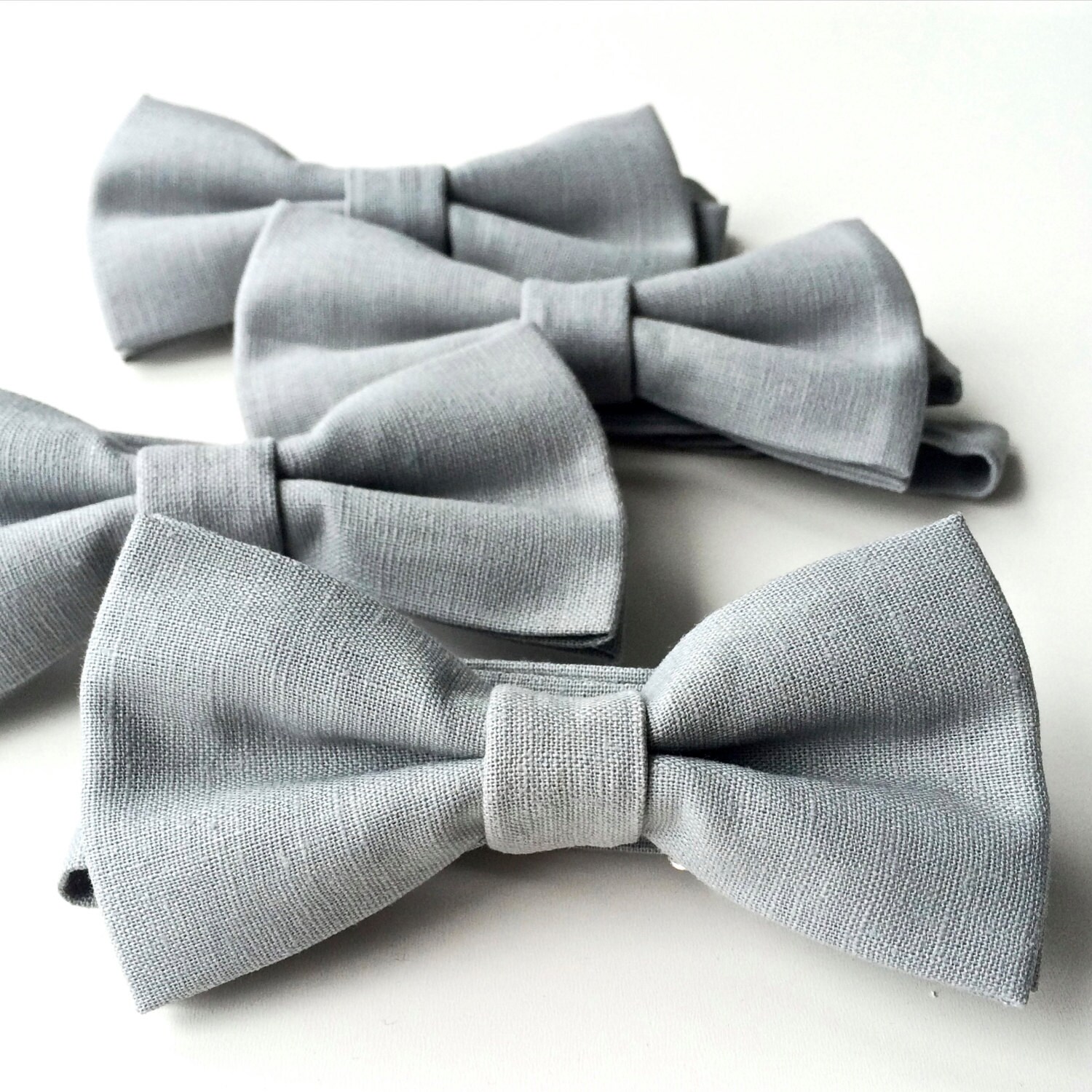 Medium Grey Linen Bow Tie by BeauxAccessories on Etsy