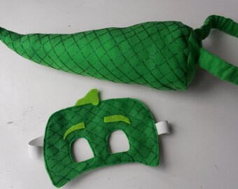 Gekko Mask and Tail Set. Reptile costume. Hand painted Costume for Children.Perfect for Parties, Pretend Play, Halloween & Christmas
