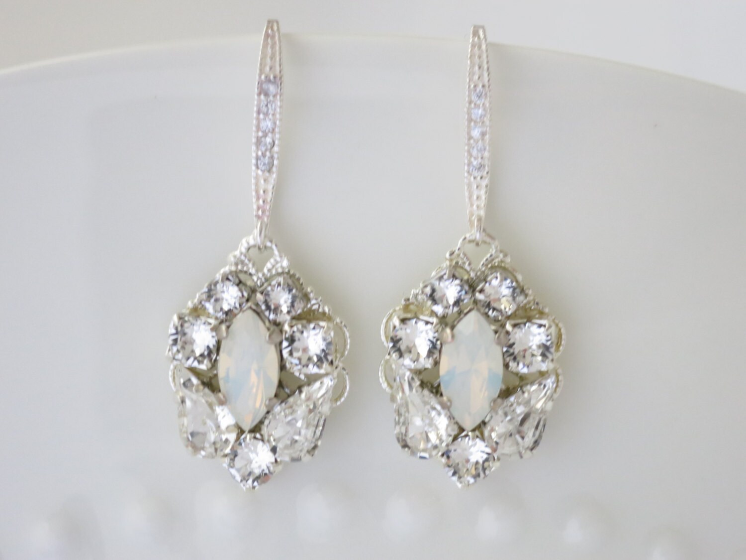 White opal bridal earring, Swarovski rhinestone wedding earring, Simple crystal drop earring, Bridesmaid earring