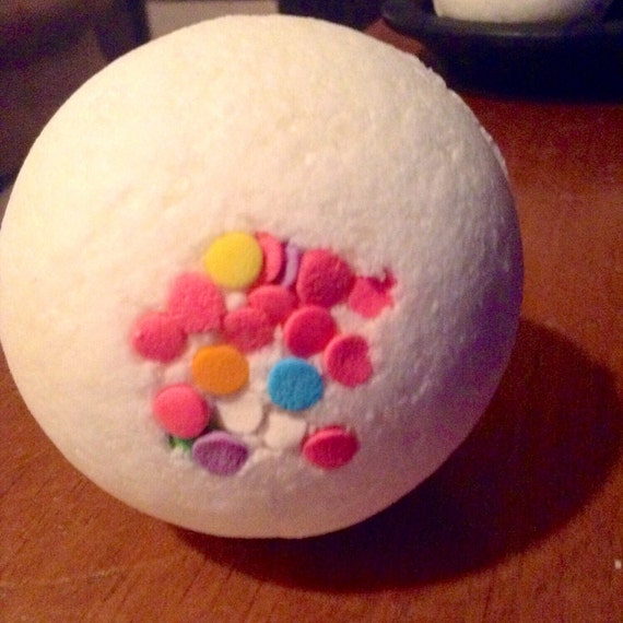 Items similar to Confetti Bath Bomb on Etsy