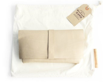 Clutch ELY, very soft nappa leather dove-grey / beige.